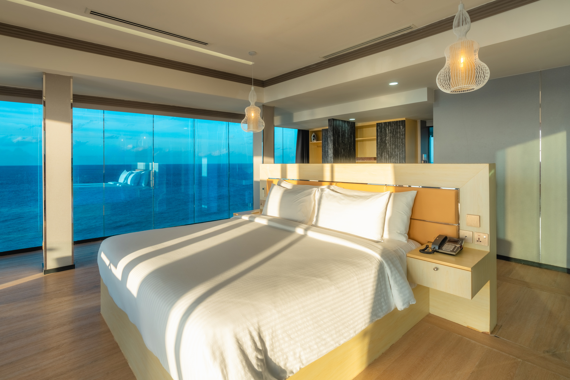 Ocean Front Superior