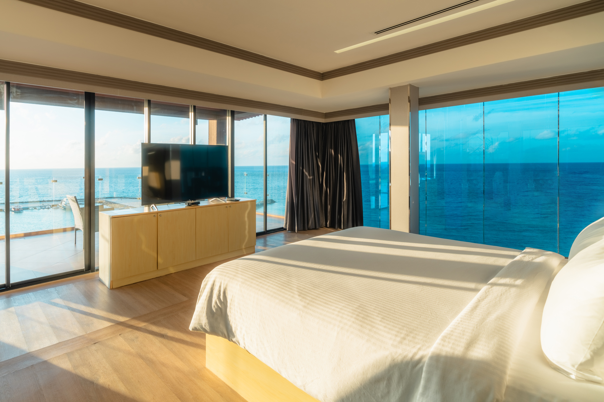 Ocean Front Superior